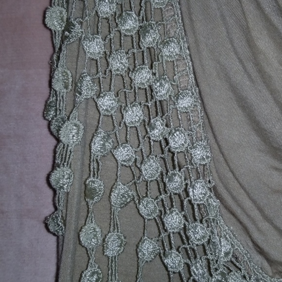 Top - Picture 4 of 5